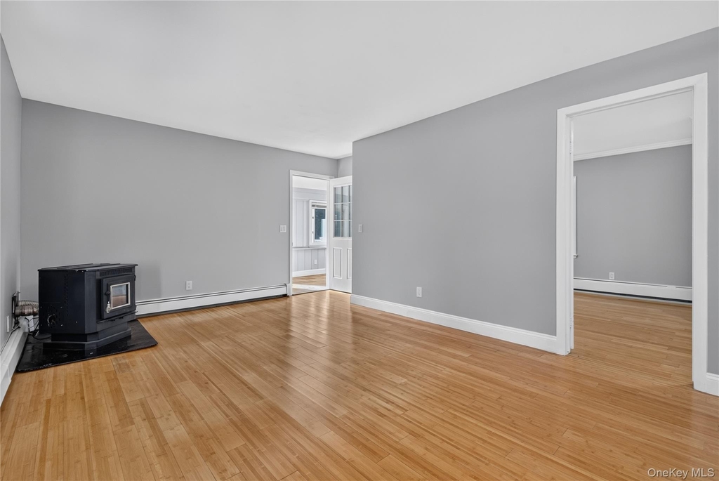 34 Winona Avenue - Photo 10