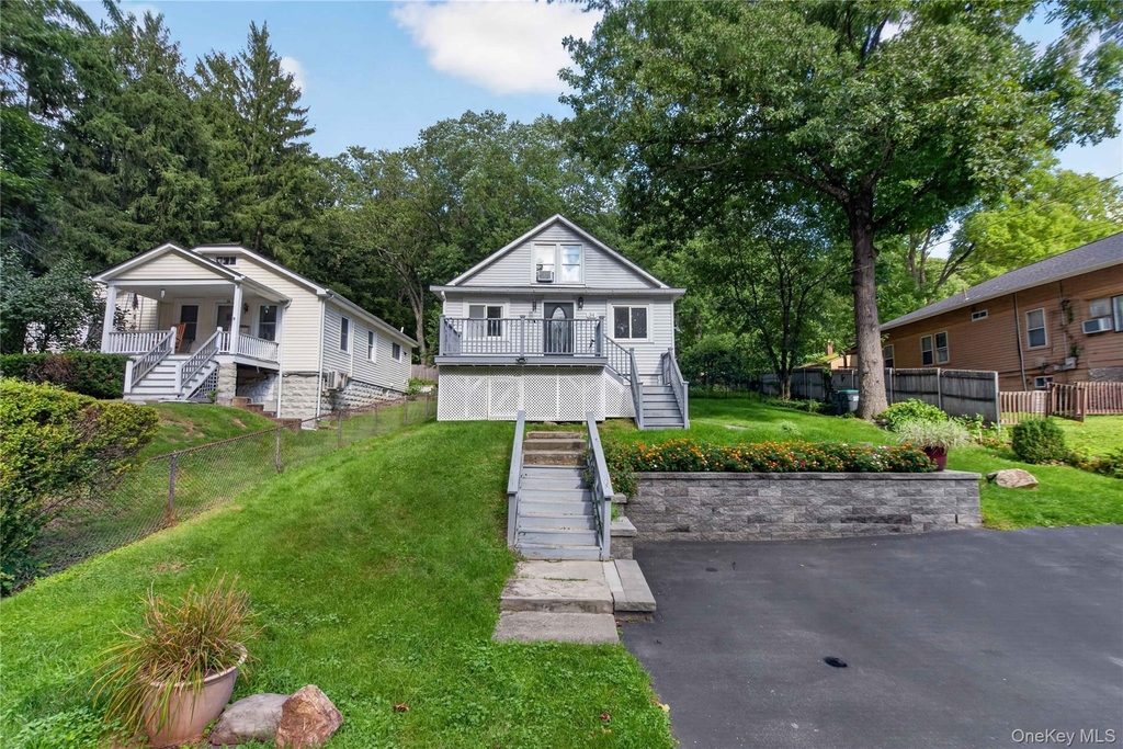 34 Winona Avenue - Photo 1