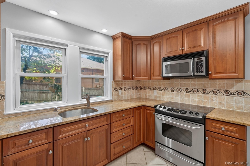 34 Winona Avenue - Photo 22
