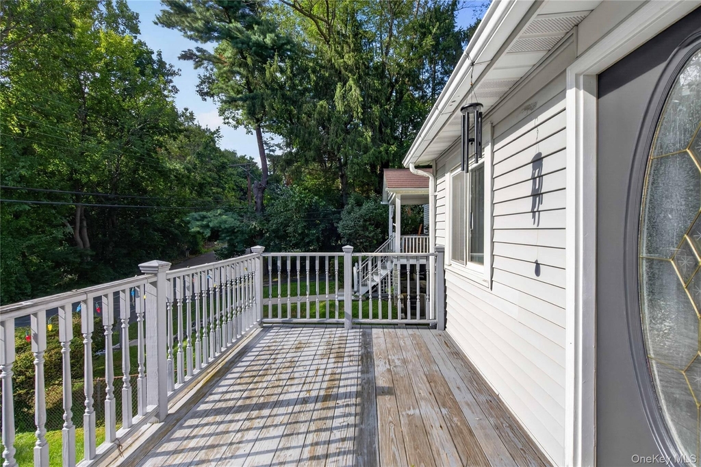 34 Winona Avenue - Photo 4