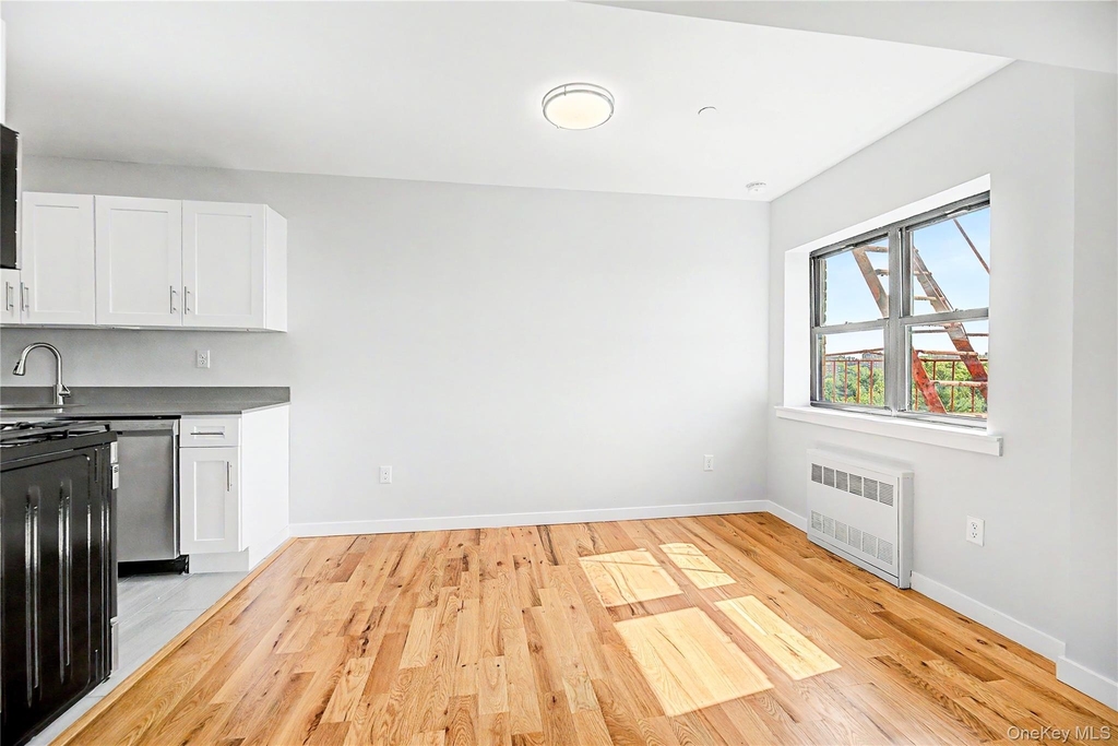 671 Bronx River Road - Photo 7