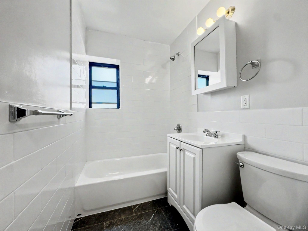 671 Bronx River Road - Photo 9