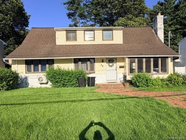 64 Lynwood Drive - Photo 2