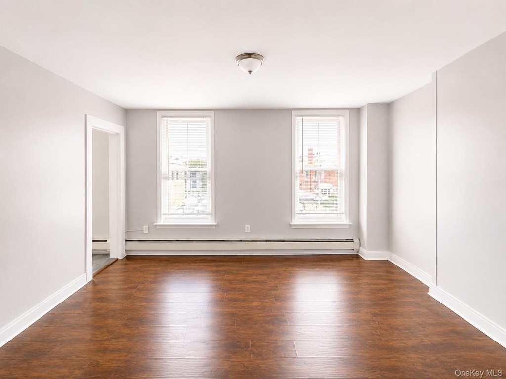 167 Liberty Street - Photo 2