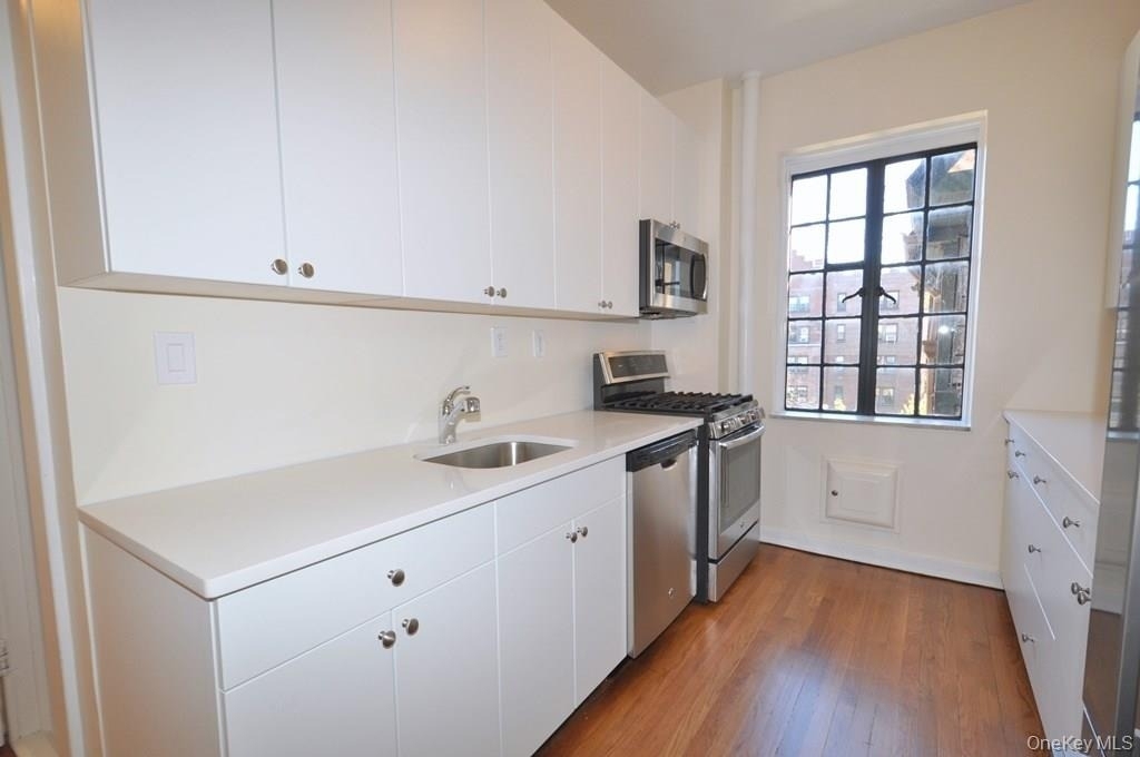 155 Garth Road - Photo 3