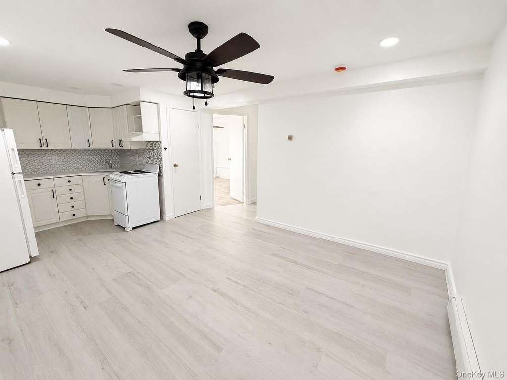 21 Crawford Court - Photo 0