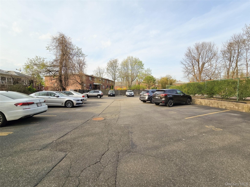 47-27 Little Neck Parkway - Photo 11