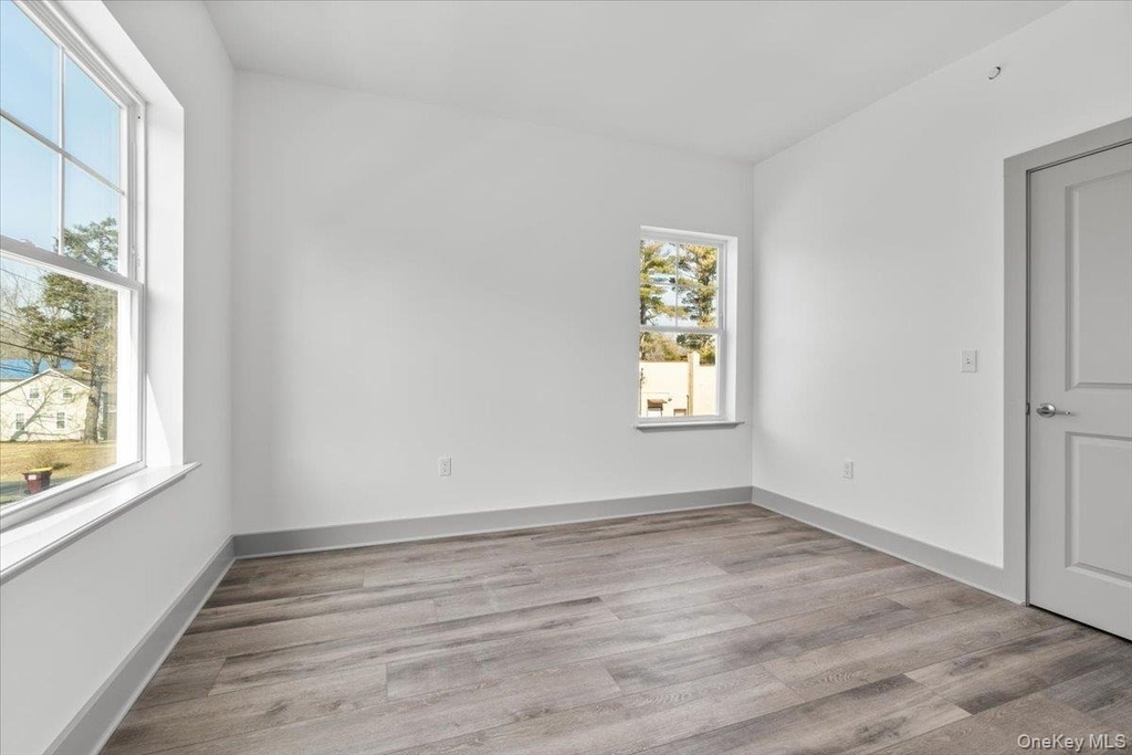 75 Forester Avenue - Photo 5