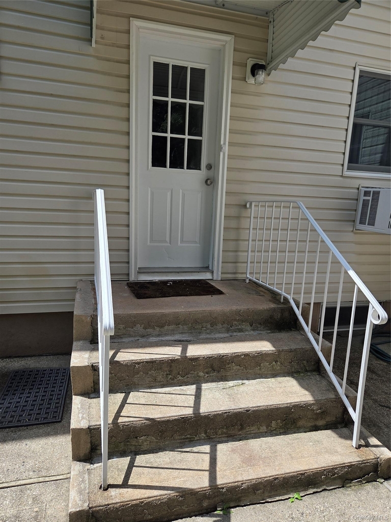 10 Irving Drive - Photo 2