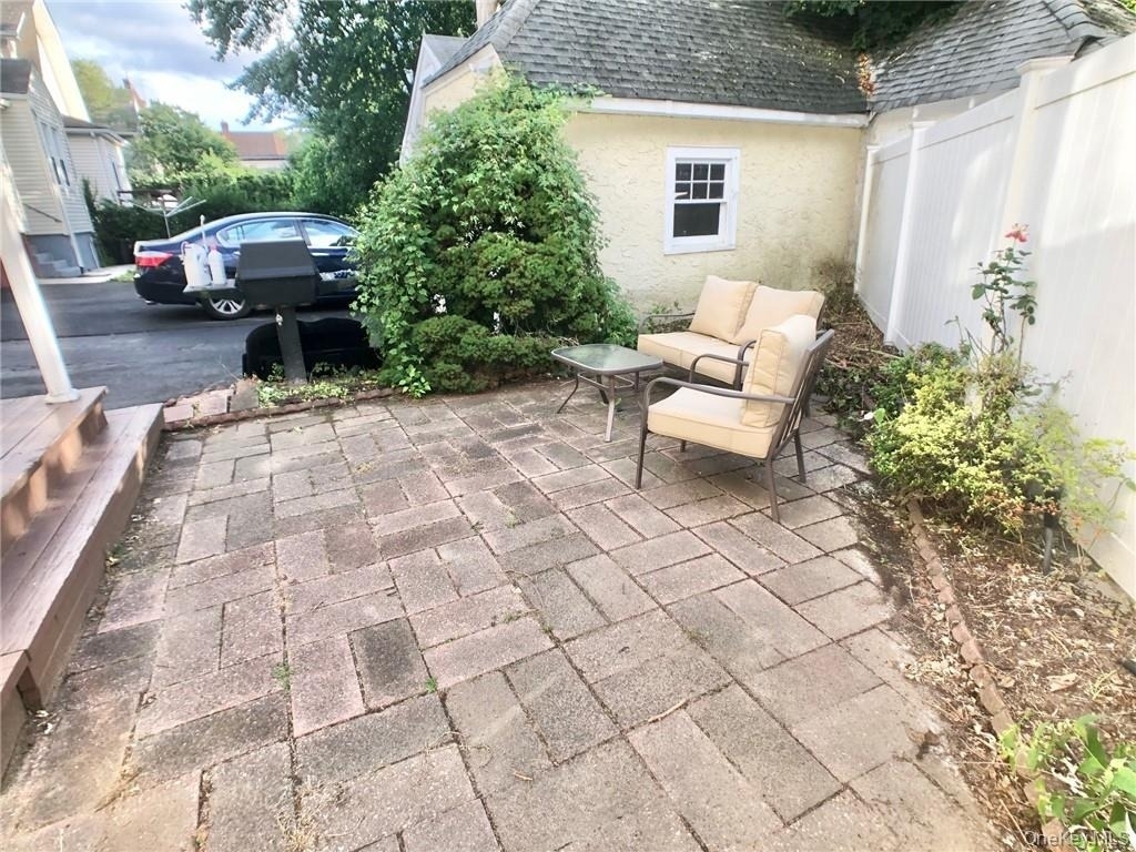 72 Stewart Avenue - Photo 17