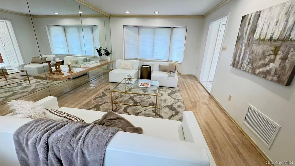 74 Rockland Drive - Photo 2