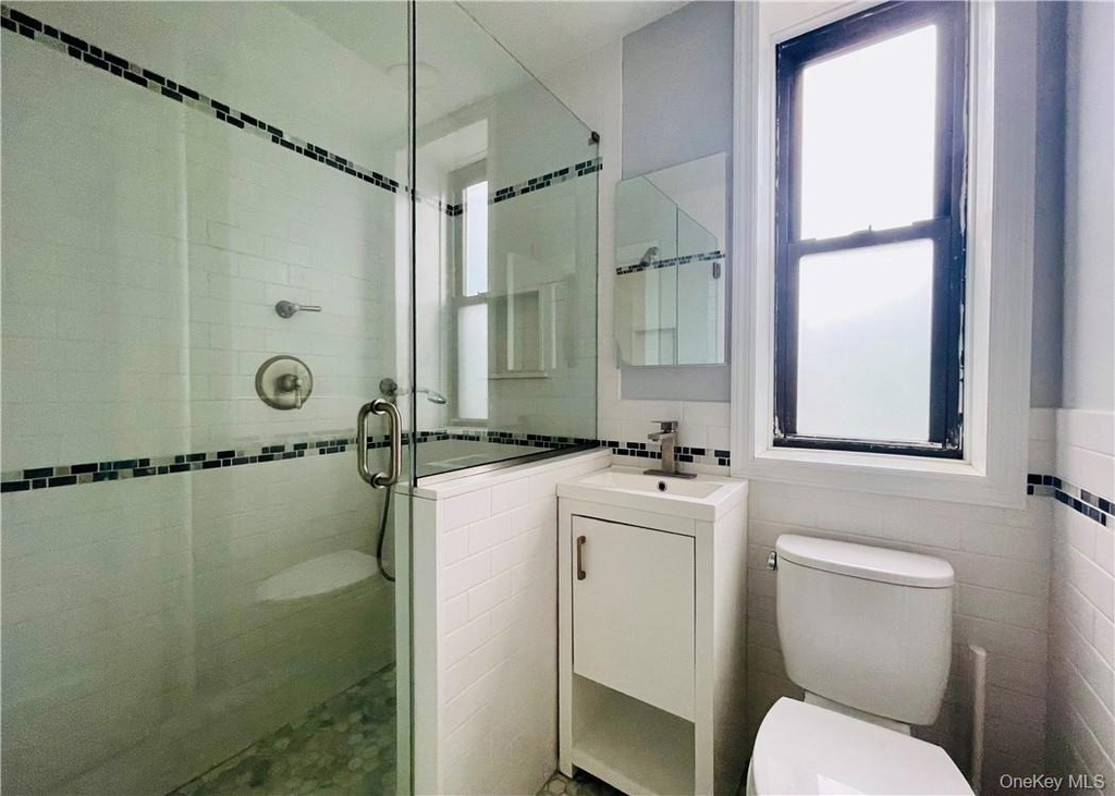 12 Chatsworth Avenue - Photo 8