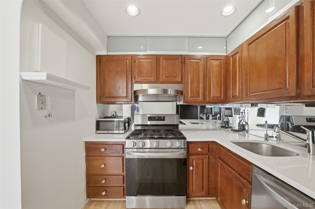 149 Fenimore Road - Photo 13