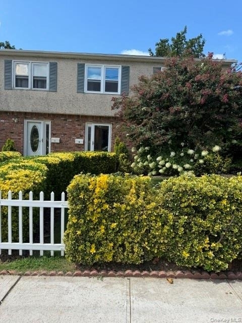 11 Chestnut Street - Photo 1