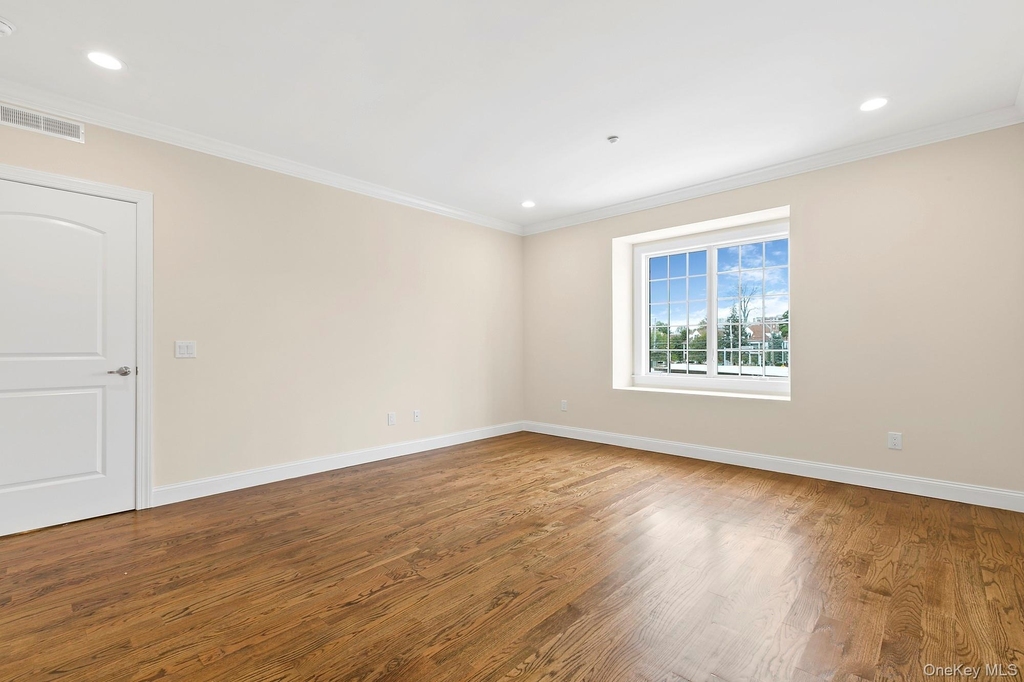 2 Ashford Avenue - Photo 10
