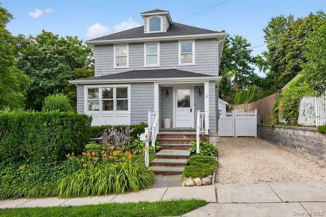 25 Soundview Avenue - Photo 1