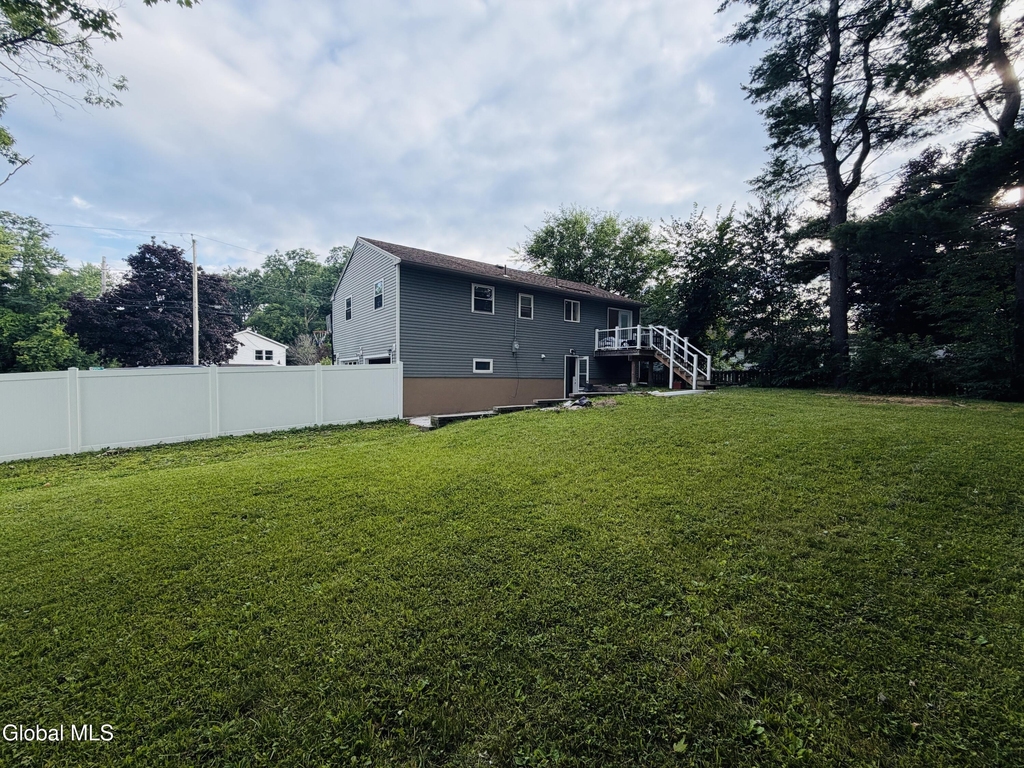 3335 Ralph Street - Photo 2