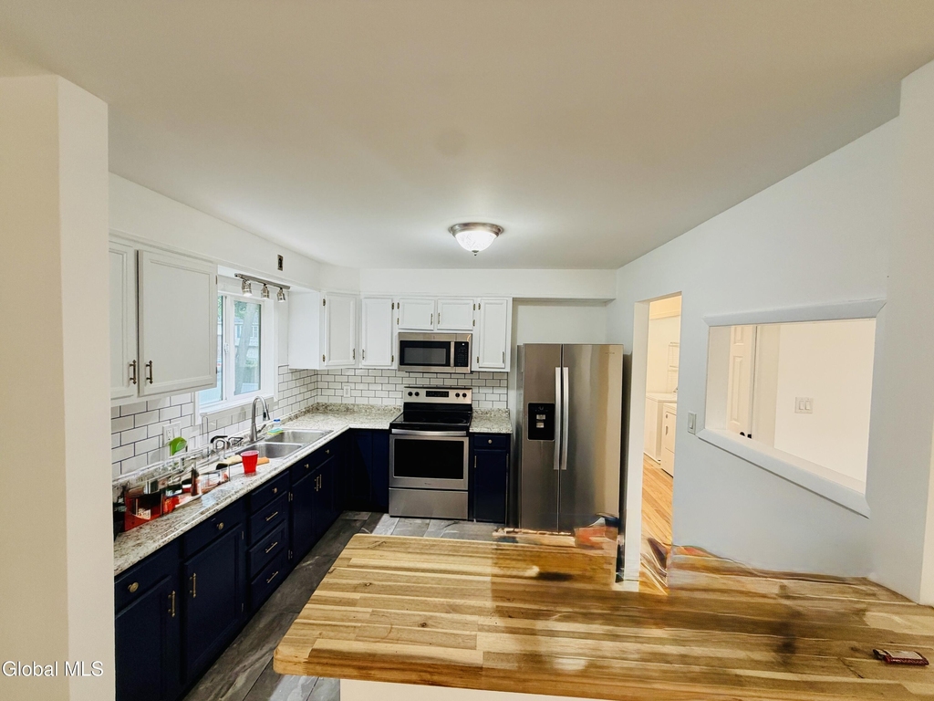 3335 Ralph Street - Photo 5
