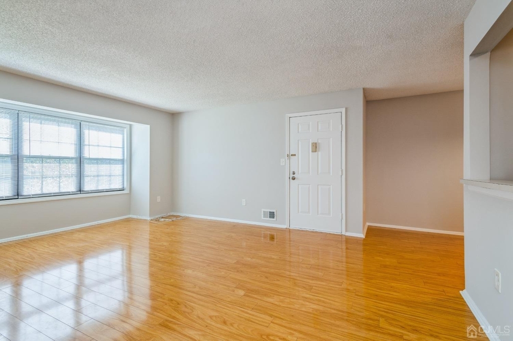 15 Feiler Court - Photo 3