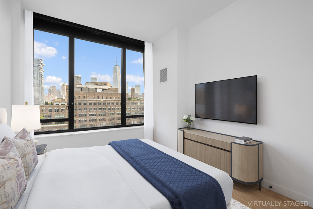111 Varick Street - Photo 2