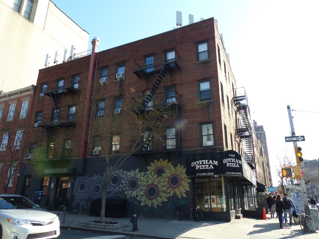364 W 19th Street - Photo 8