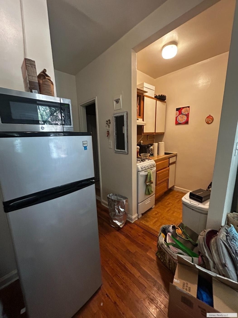 120 W 73rd Street - Photo 4