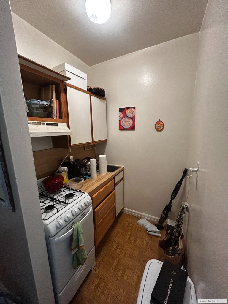 120 W 73rd Street - Photo 3