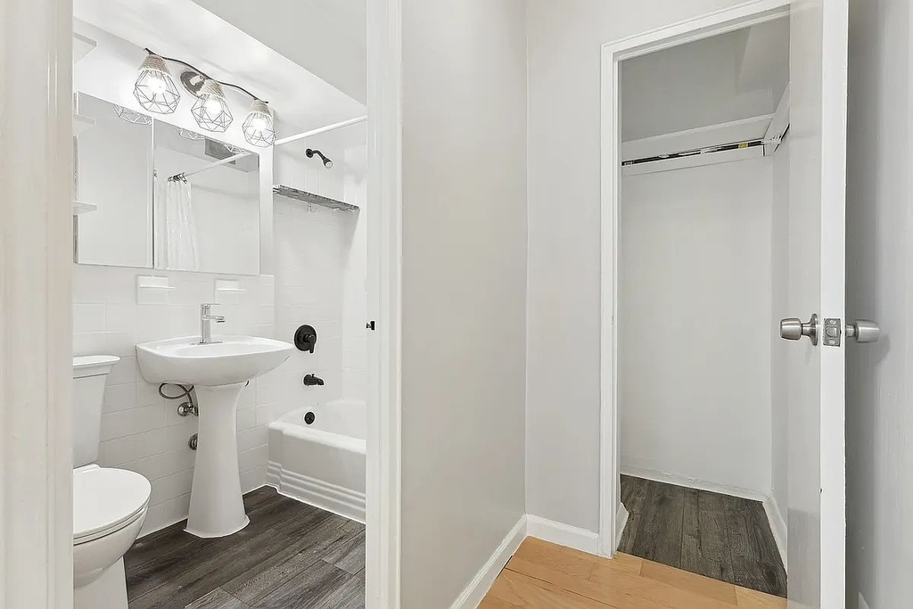 210 E 36th Street - Photo 4