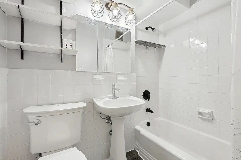 210 E 36th Street - Photo 5