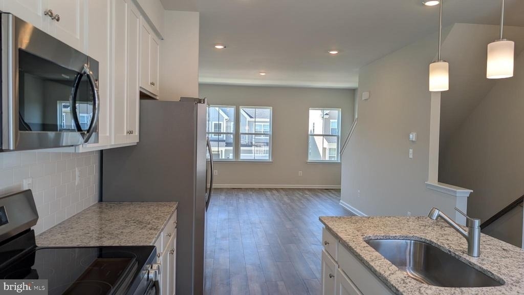 413 Silver Birch Dr - Photo 4