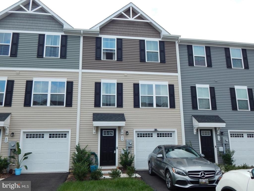 56 Wiggles Court - Photo 0