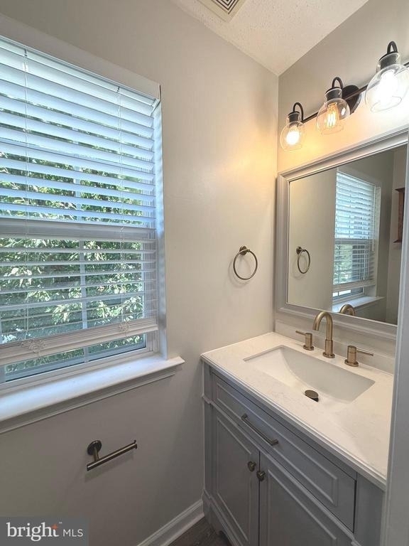 110 Lakeview Court - Photo 14