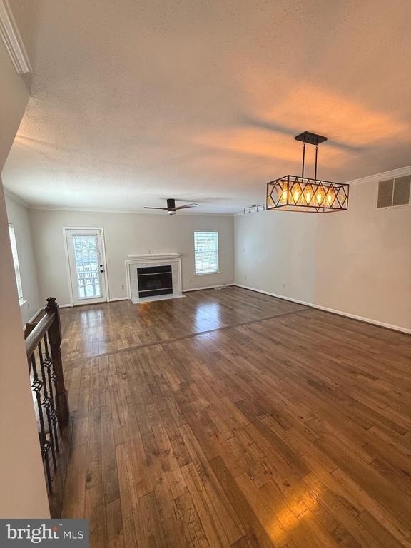 110 Lakeview Court - Photo 7