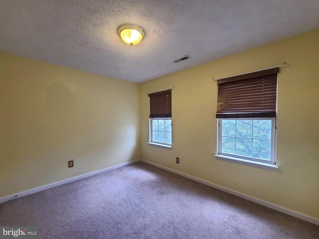 10 Lockwood Drive - Photo 25