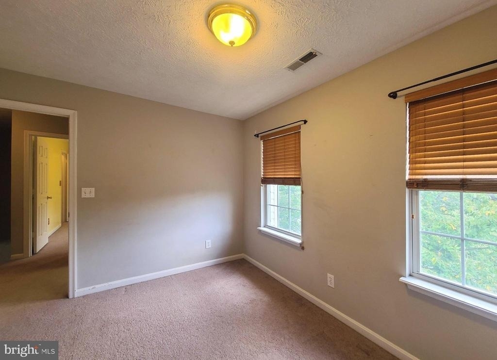 10 Lockwood Drive - Photo 26