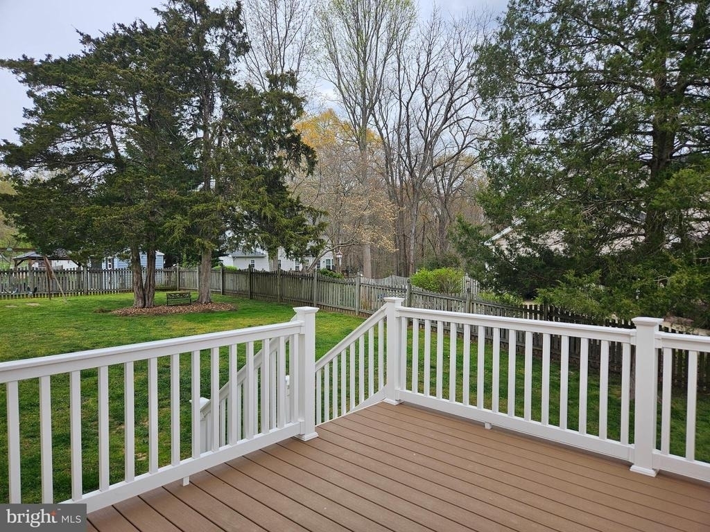 10 Lockwood Drive - Photo 37