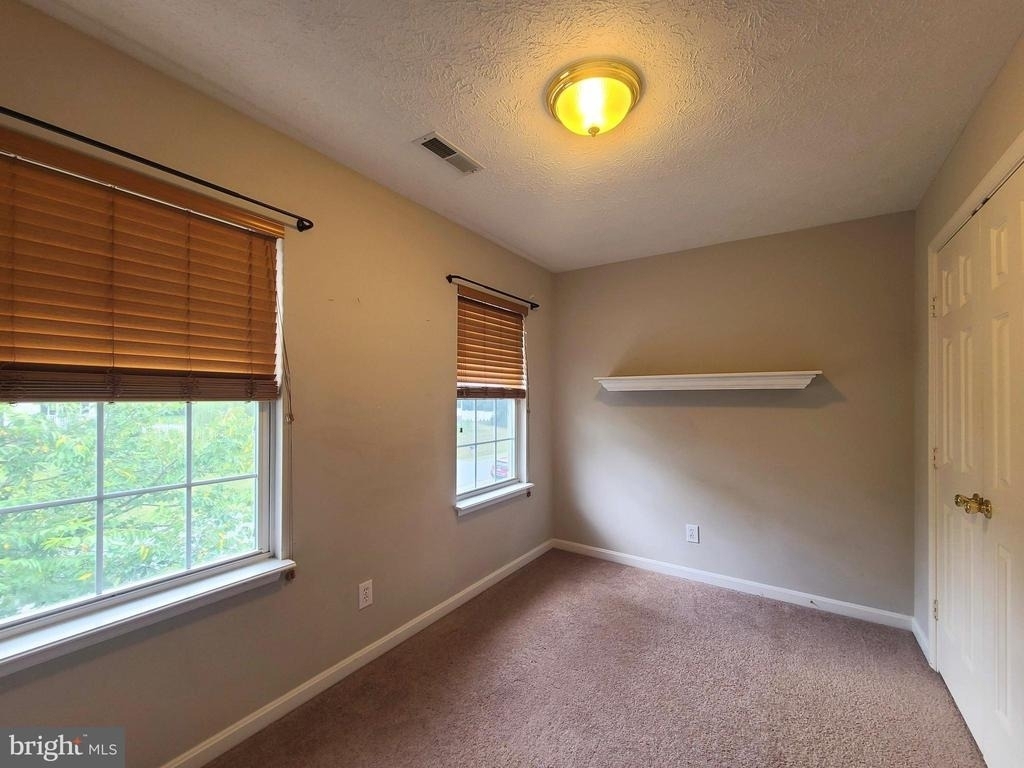 10 Lockwood Drive - Photo 27