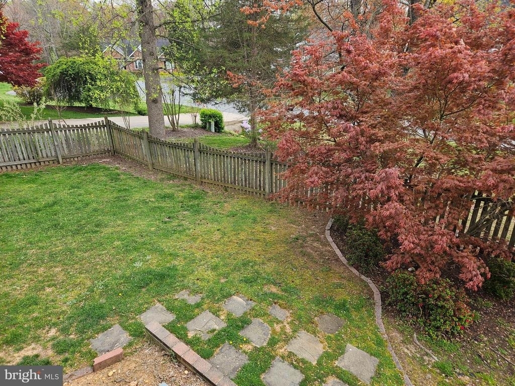 10 Lockwood Drive - Photo 38