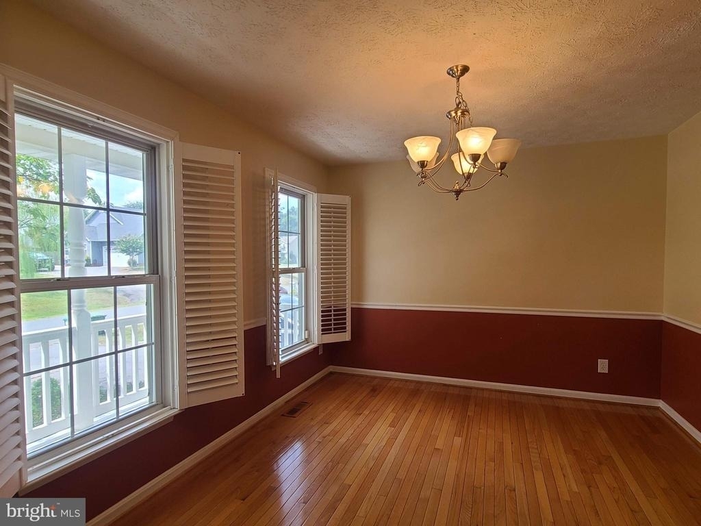 10 Lockwood Drive - Photo 5