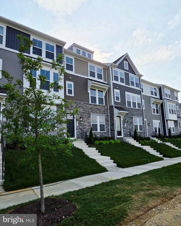 4912 Jackson Village Parkway - Photo 1