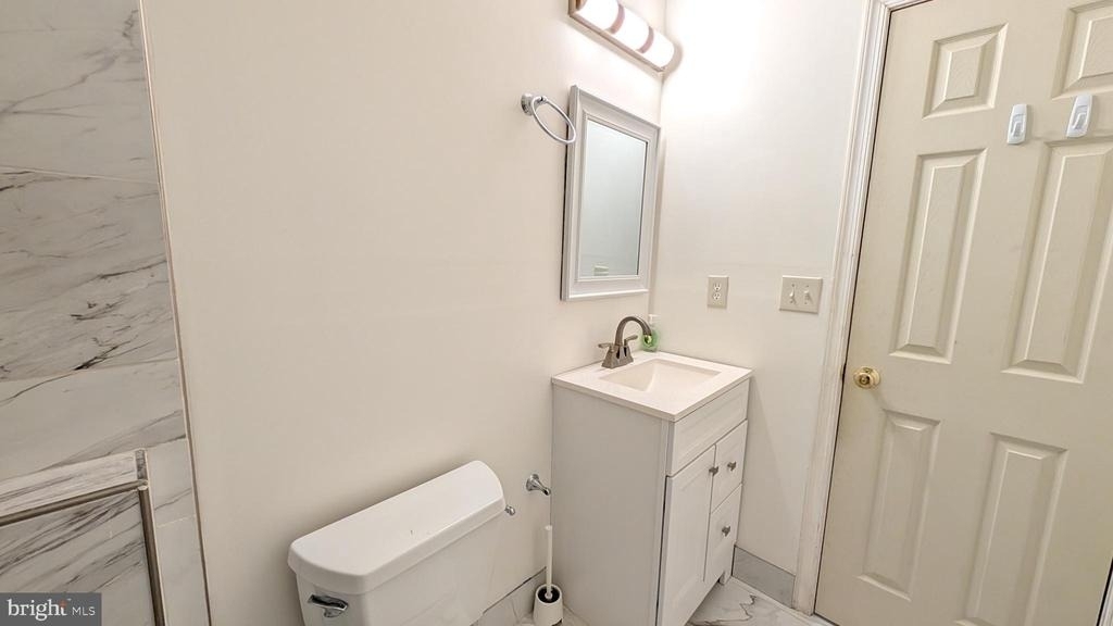6721 Sycamore Park Drive - Photo 7