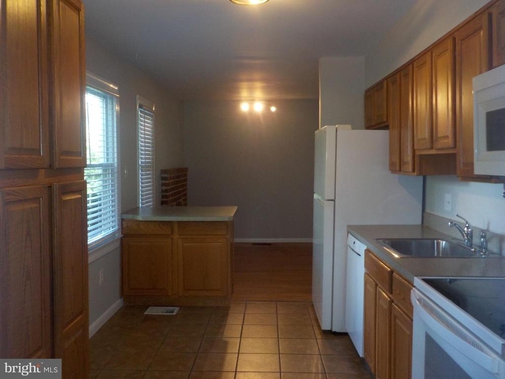 3000 Arkendale Street - Photo 3
