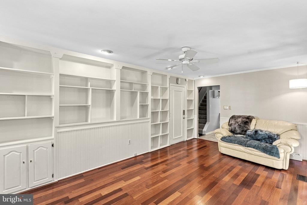 10163 Yorktown Way - Photo 37