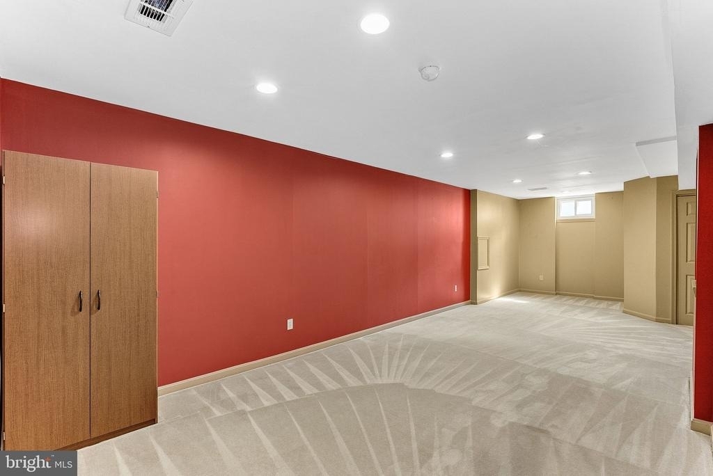 10163 Yorktown Way - Photo 46