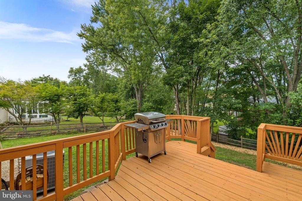 10163 Yorktown Way - Photo 3