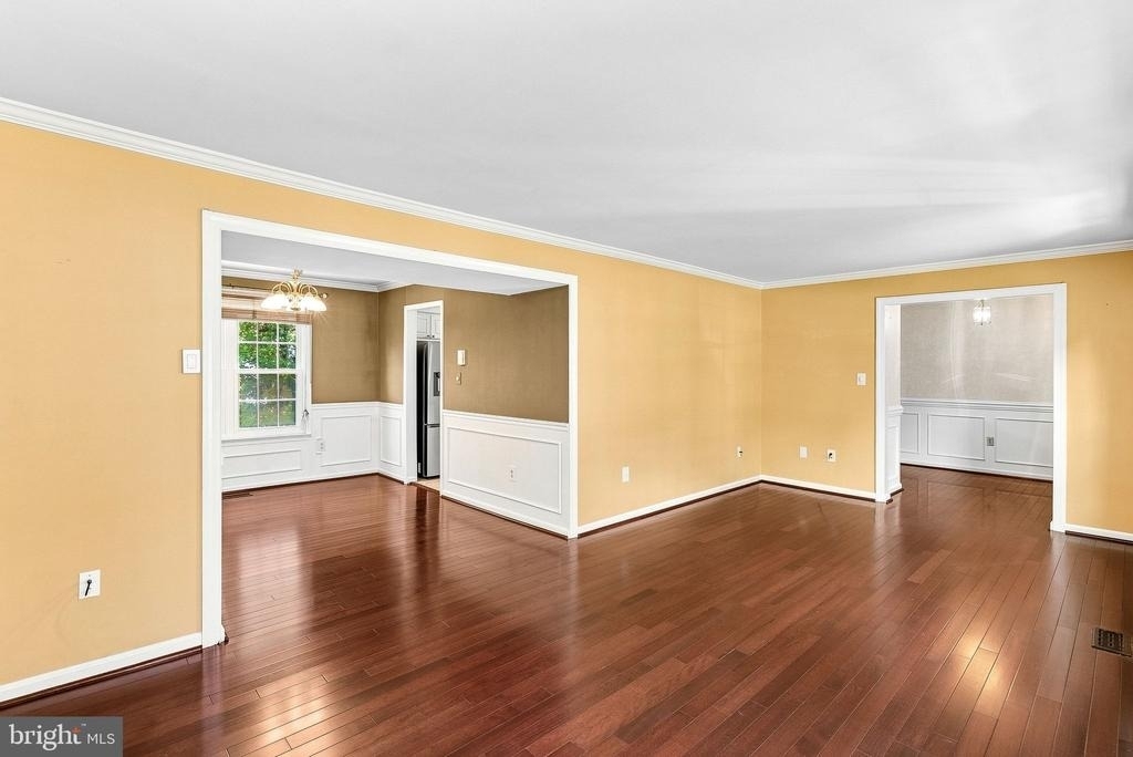 10163 Yorktown Way - Photo 22