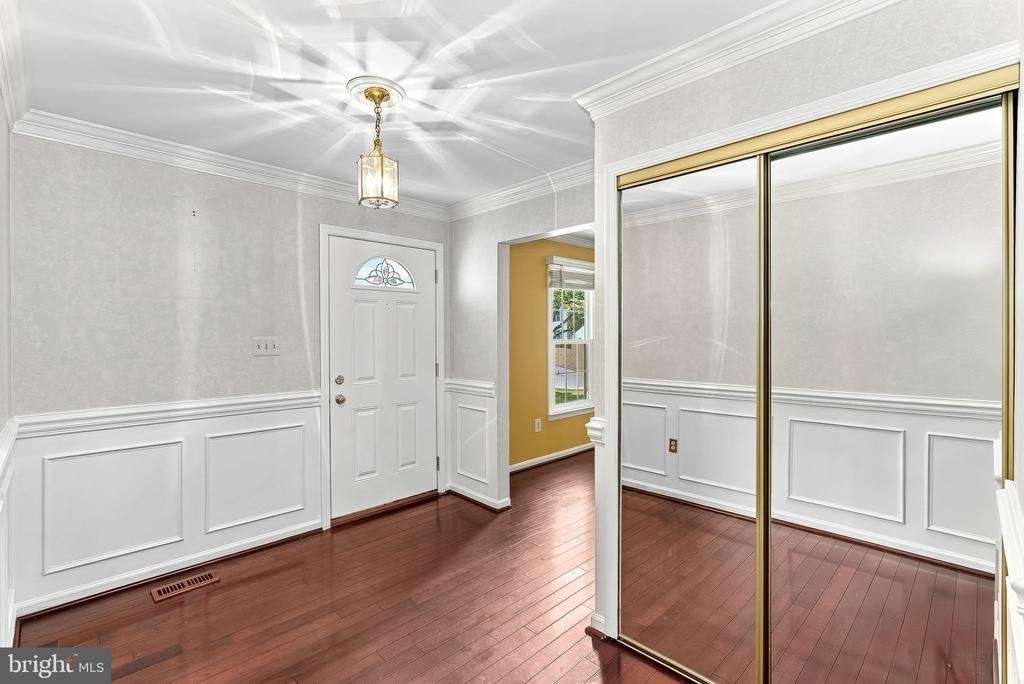 10163 Yorktown Way - Photo 14