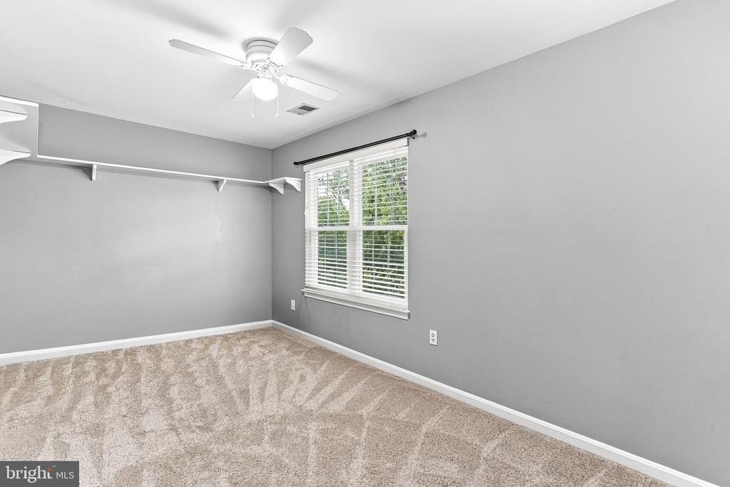 10163 Yorktown Way - Photo 29