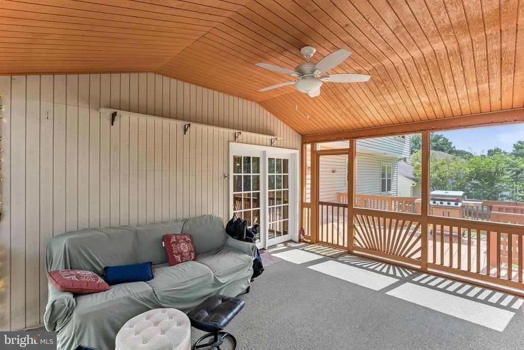 10163 Yorktown Way - Photo 48