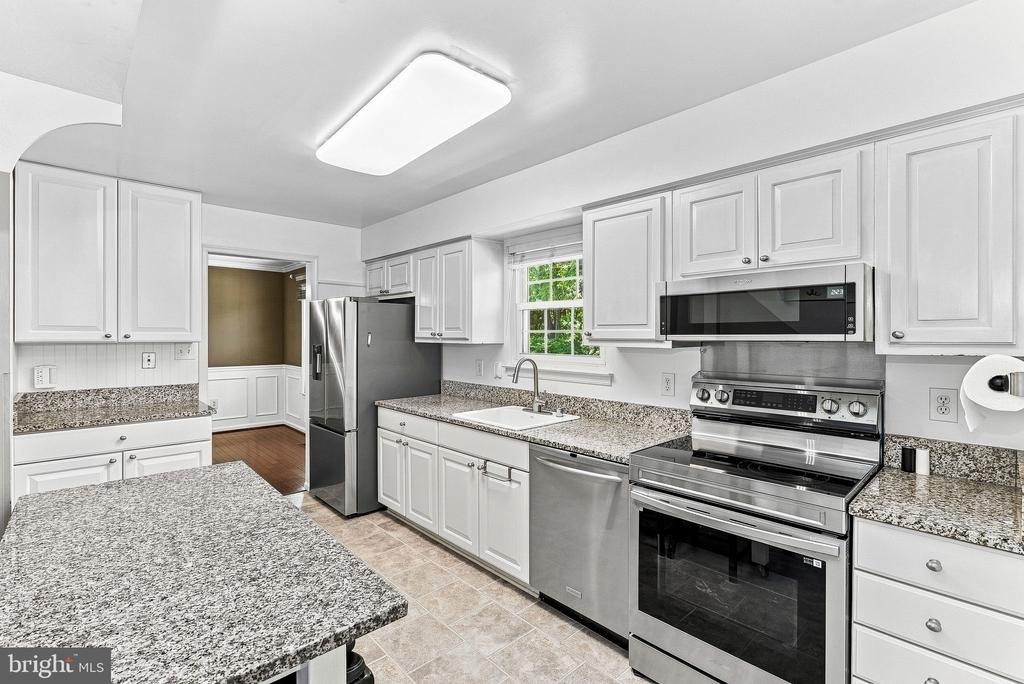 10163 Yorktown Way - Photo 27